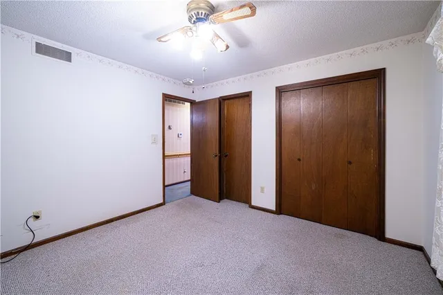 $359,900 | 1402 Southeast Moore Road, St. Joseph, MO 64504