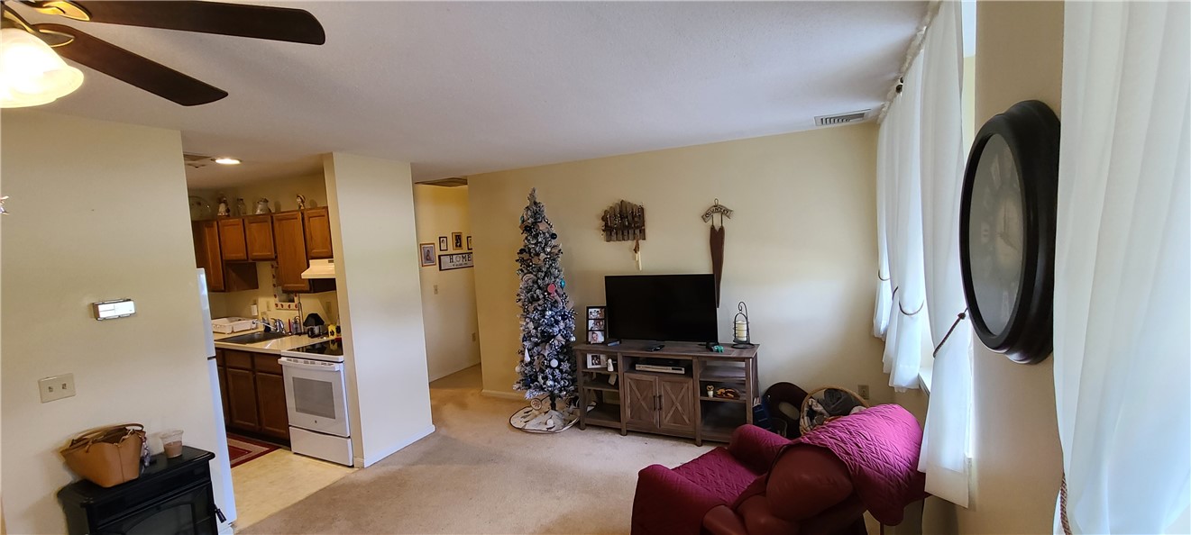 3524 West Shore Road, Unit 222 Warwick, RI 02886 - Photo 3 of 16