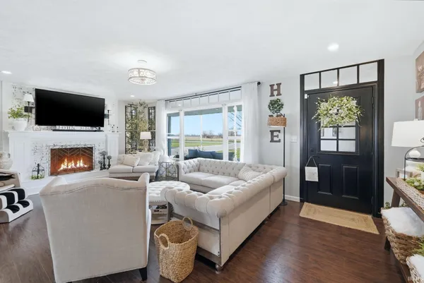 $525,000 | 5881 East County Road 1300 North, Eaton, IN 47338