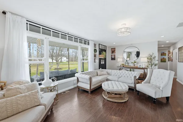 $525,000 | 5881 East County Road 1300 North, Eaton, IN 47338