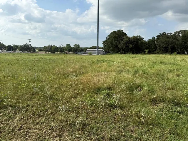 $349,900 | 820 Goshen Road, Springtown, TX 76082