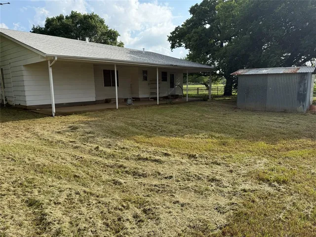 $349,900 | 820 Goshen Road, Springtown, TX 76082