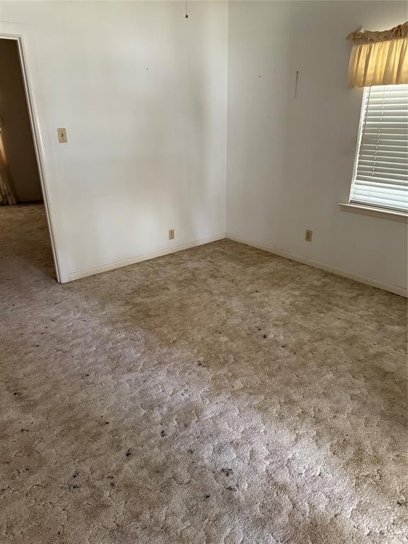 820 Goshen Road Springtown, TX 76082 - Photo 8 of 16