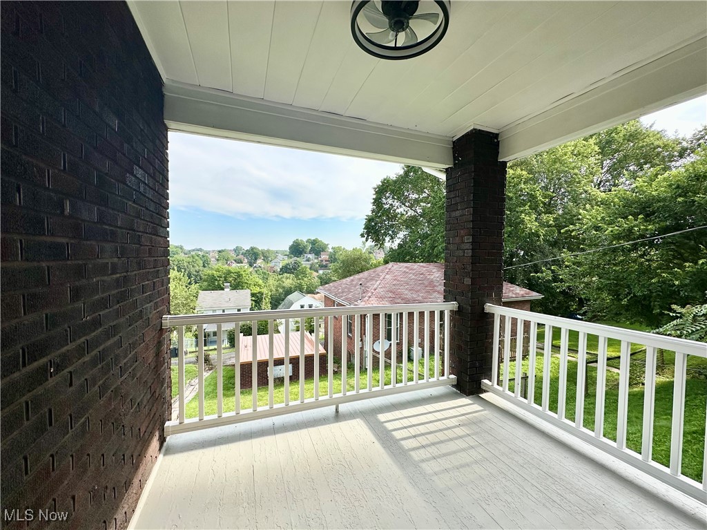 121 Pikeview Road Weirton, WV 26062 - Photo 32 of 41 Rear Covered porch