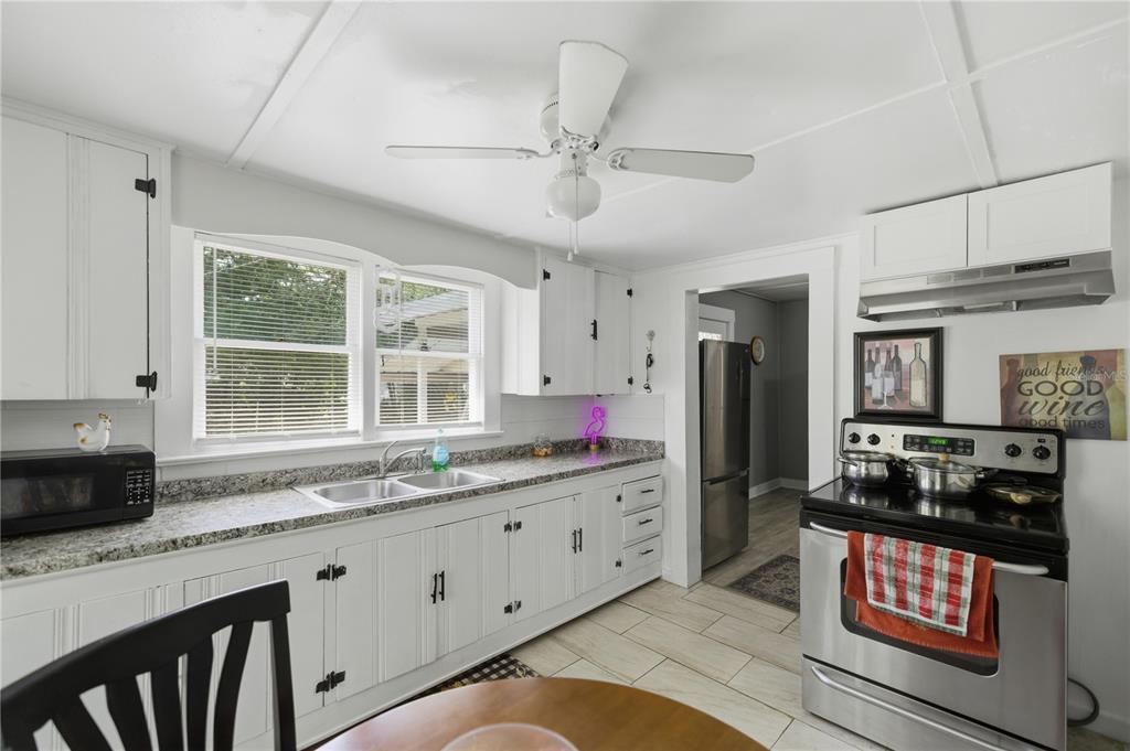 1330 Northeast 55th Street Ocala, FL 34479 - Photo 7 of 25