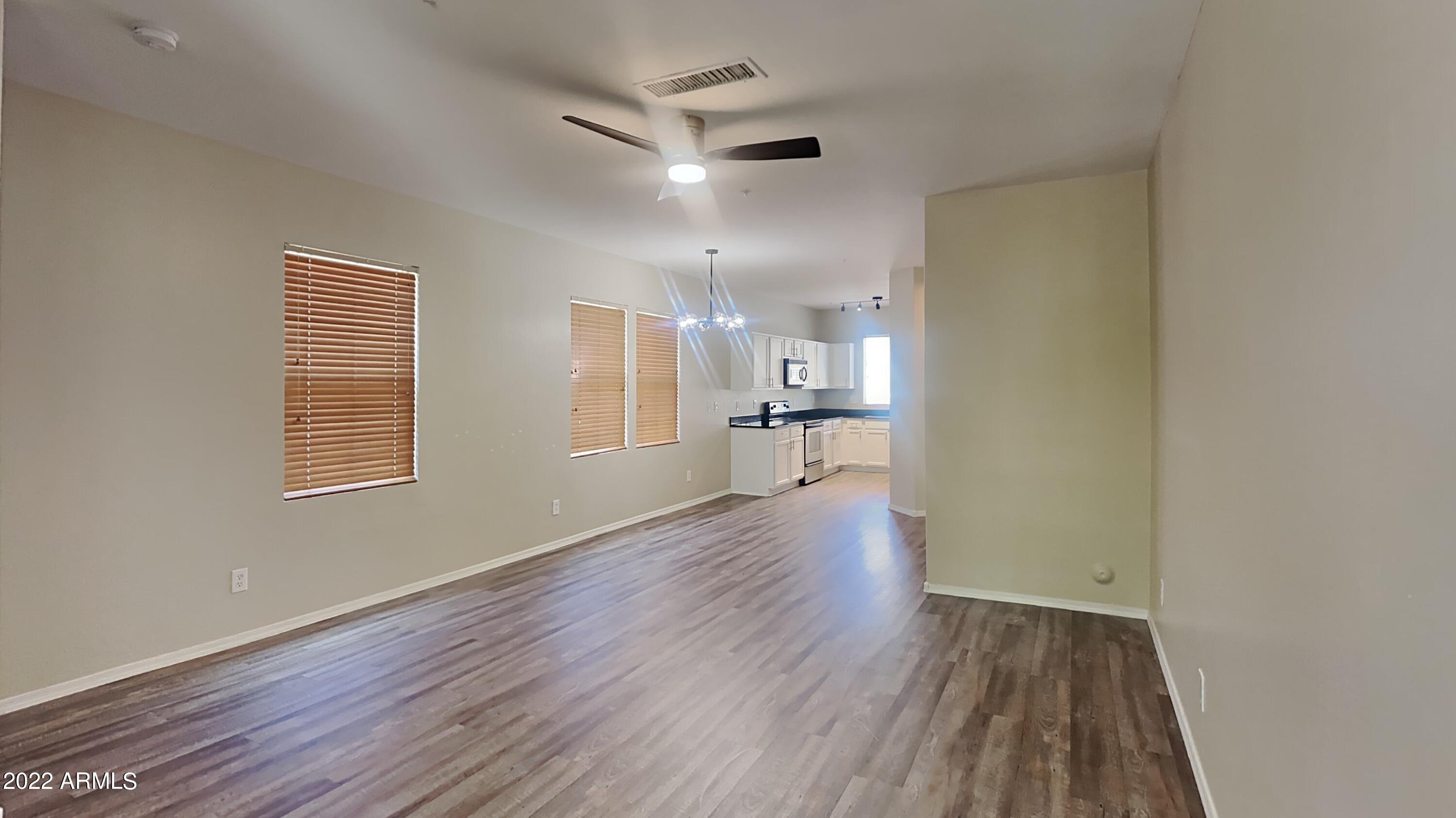 160 West Laurel Court Gilbert, AZ 85233 - Photo 3 of 8 3_Image_Ts7d2kvKiT