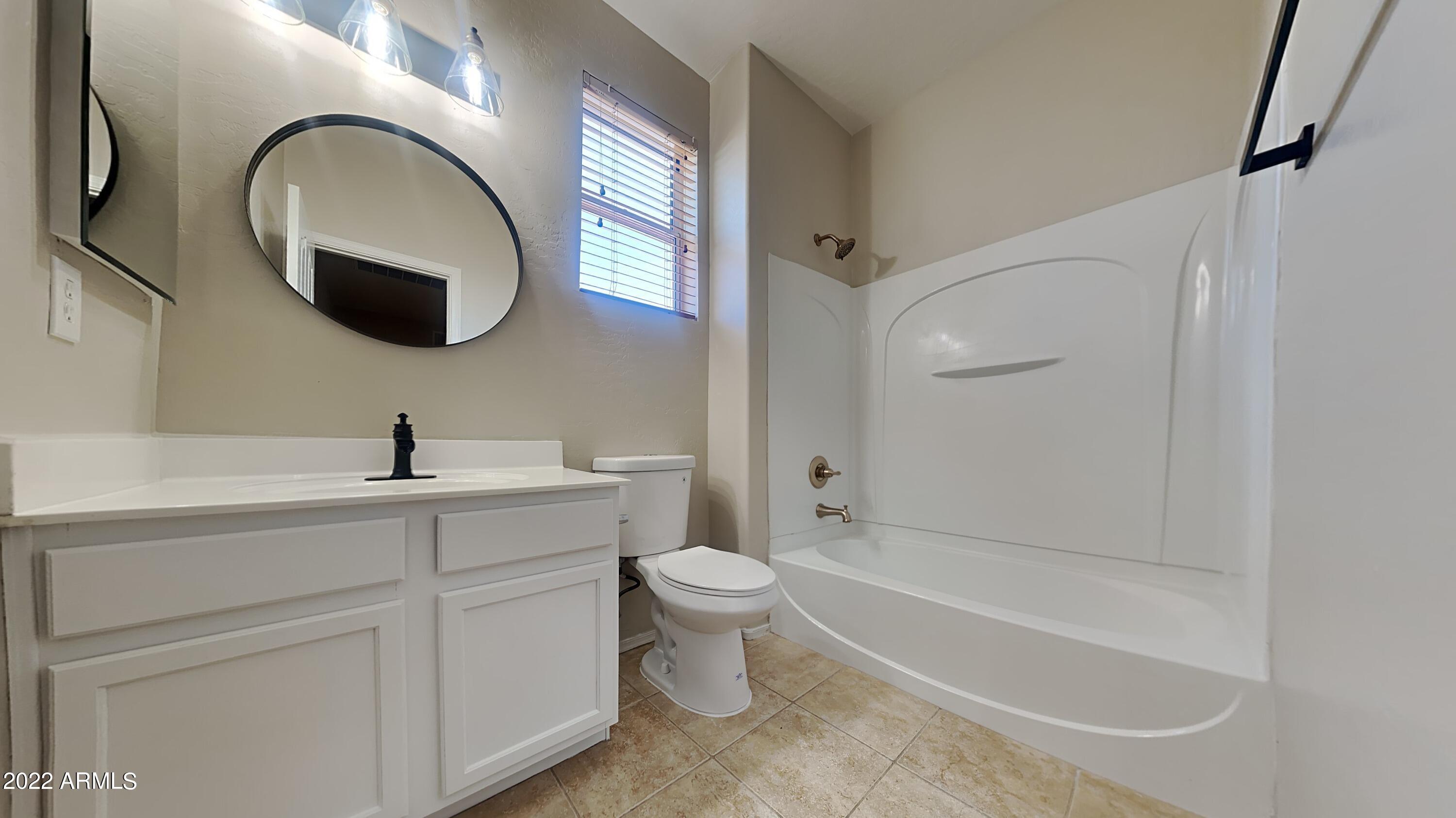 160 West Laurel Court Gilbert, AZ 85233 - Photo 7 of 8 10_Image_K5L6nv53qC