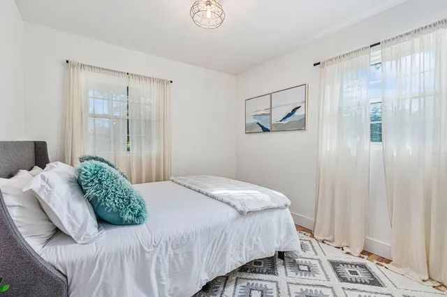 $665,000 | 819 West Michigan Street, New Buffalo, MI 49117