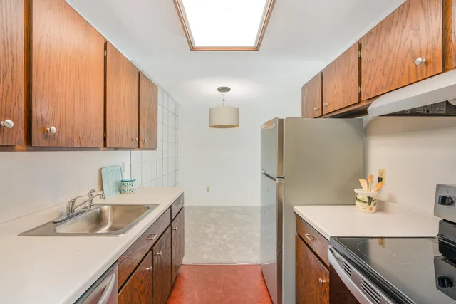 $94,000 | 3421 Kent Street, Unit 603, Shoreview, MN 55126