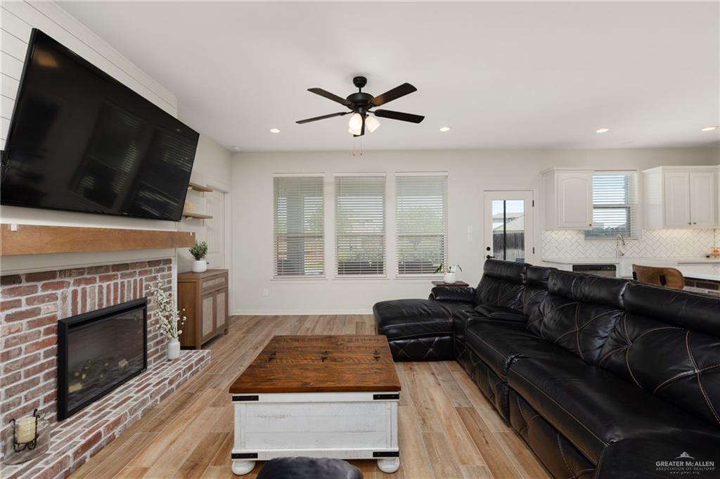 14404 Chalk Rdg Drive McAllen, TX 78504 - Photo 8 of 33