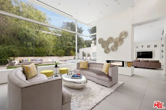 $4,295,000 | 2654 Roscomare Road, Los Angeles, CA 90077