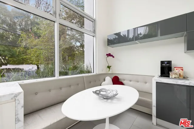 $4,295,000 | 2654 Roscomare Road, Los Angeles, CA 90077