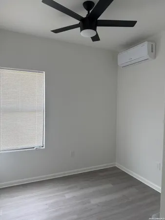 $1,800 | 147 Vine Street, San Antonio, TX 78210