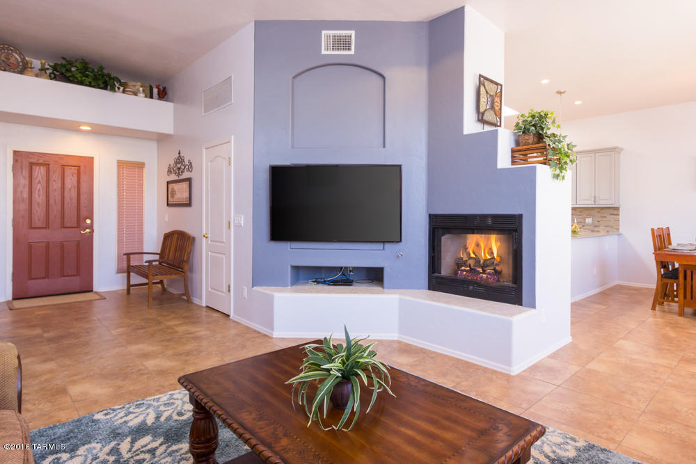 11276 North Sawtooth Road Tucson, AZ 85737 - Photo 2 of 20