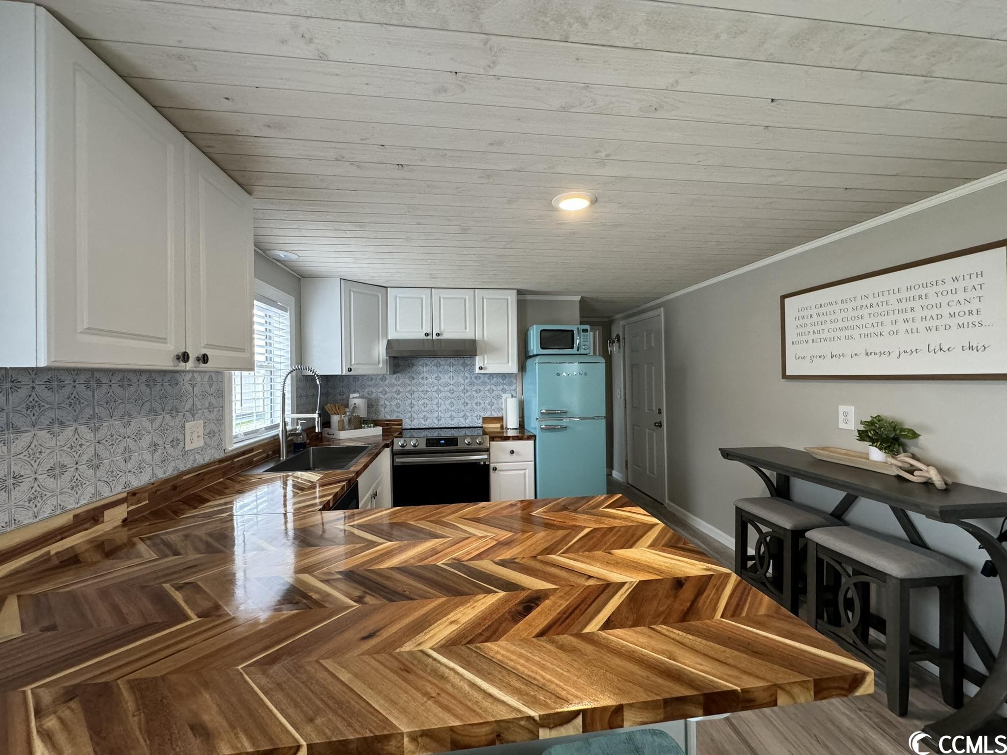 1718 Hawk Street Surfside Beach, SC 29575 - Photo 15 of 39
