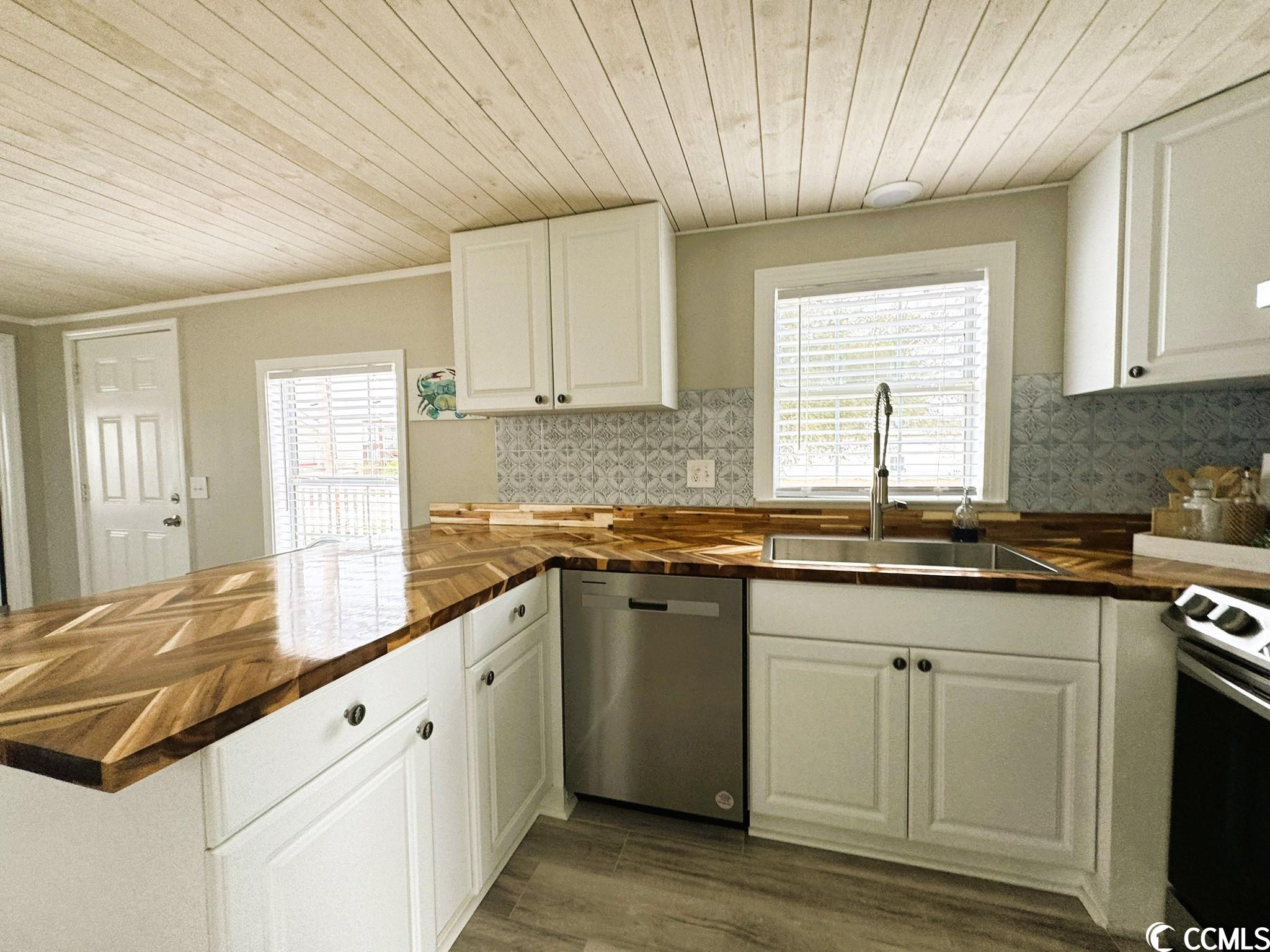 1718 Hawk Street Surfside Beach, SC 29575 - Photo 20 of 39