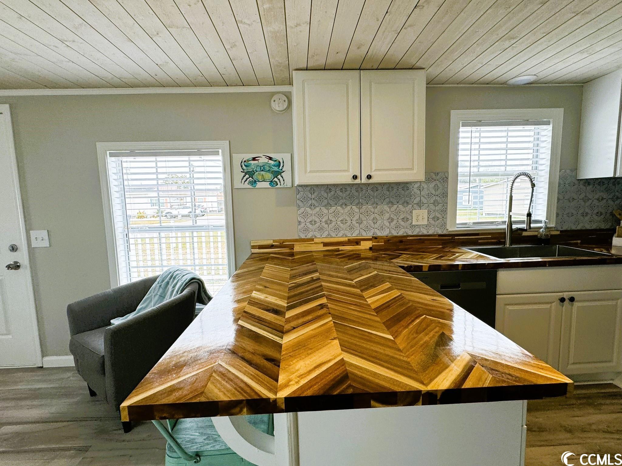 1718 Hawk Street Surfside Beach, SC 29575 - Photo 4 of 39