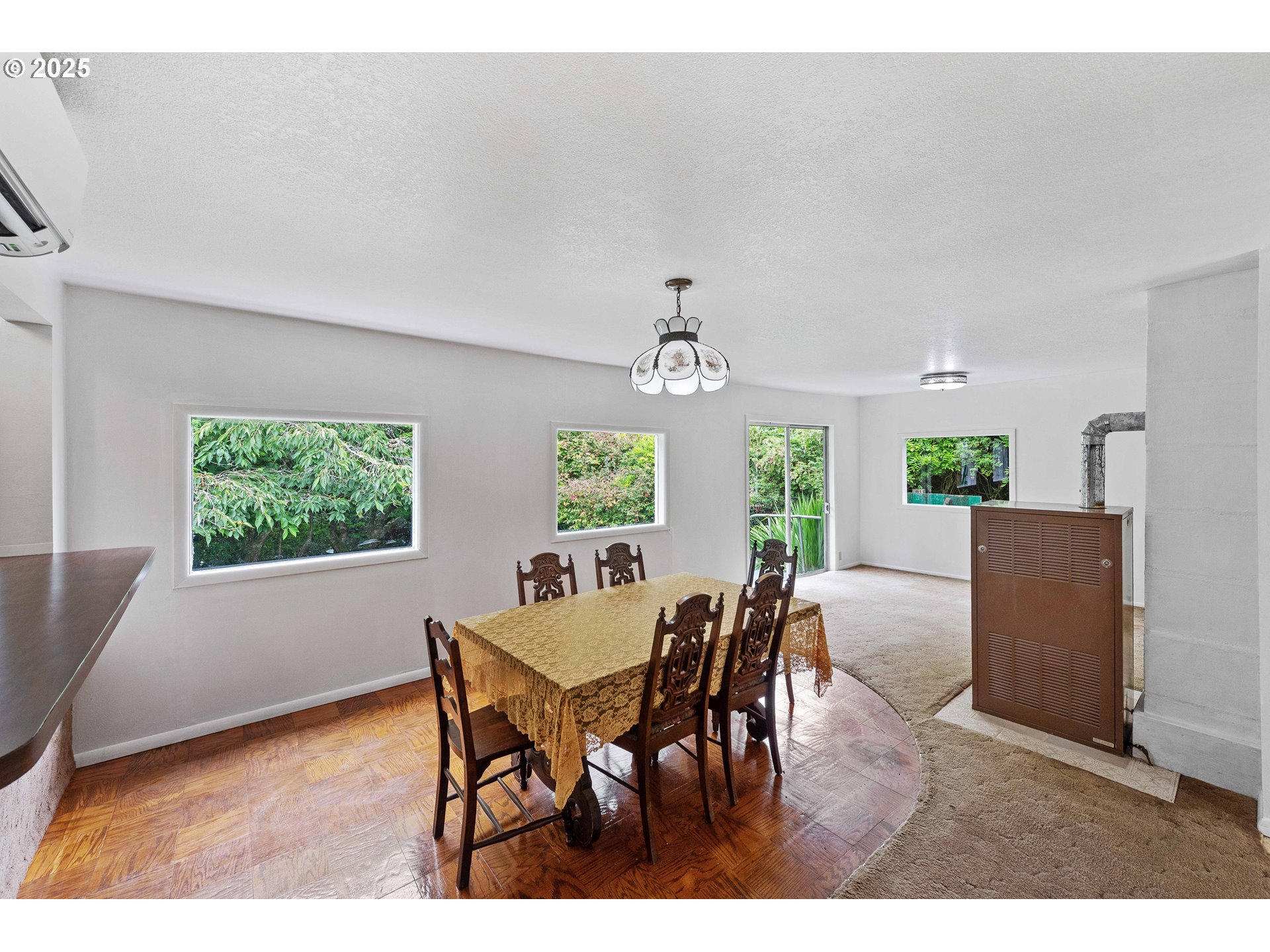 63257 Valma Road Coos Bay, OR 97420 - Photo 5 of 24 Dining Area