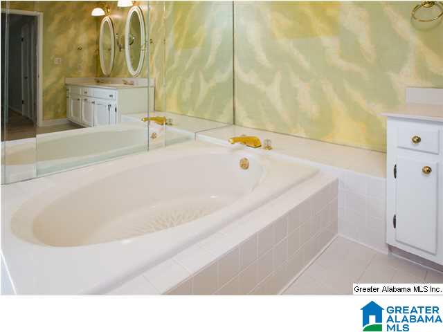 4817 Bridgewater Road Birmingham, AL 35243 - Photo 10 of 20