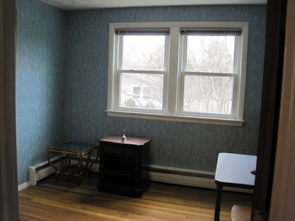 15 Tilden Road Canton, MA 02021 - Photo 12 of 23 a room with a workspace