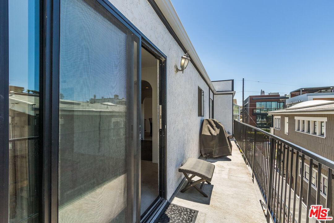 25 Hurricane Street, Unit 3 Marina del Rey, CA 90292 - Photo 27 of 27 a view of balcony and deck