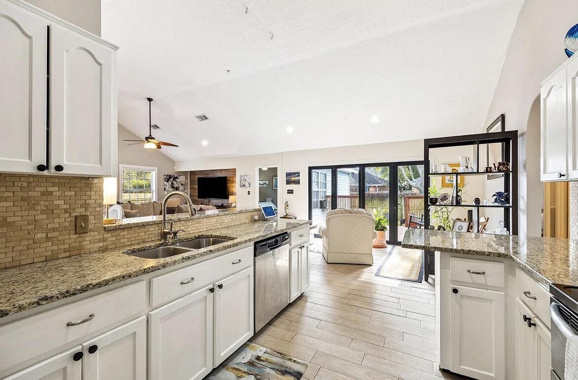709 Vintage Road Destin, FL 32541 - Photo 12 of 15 IMG_4427