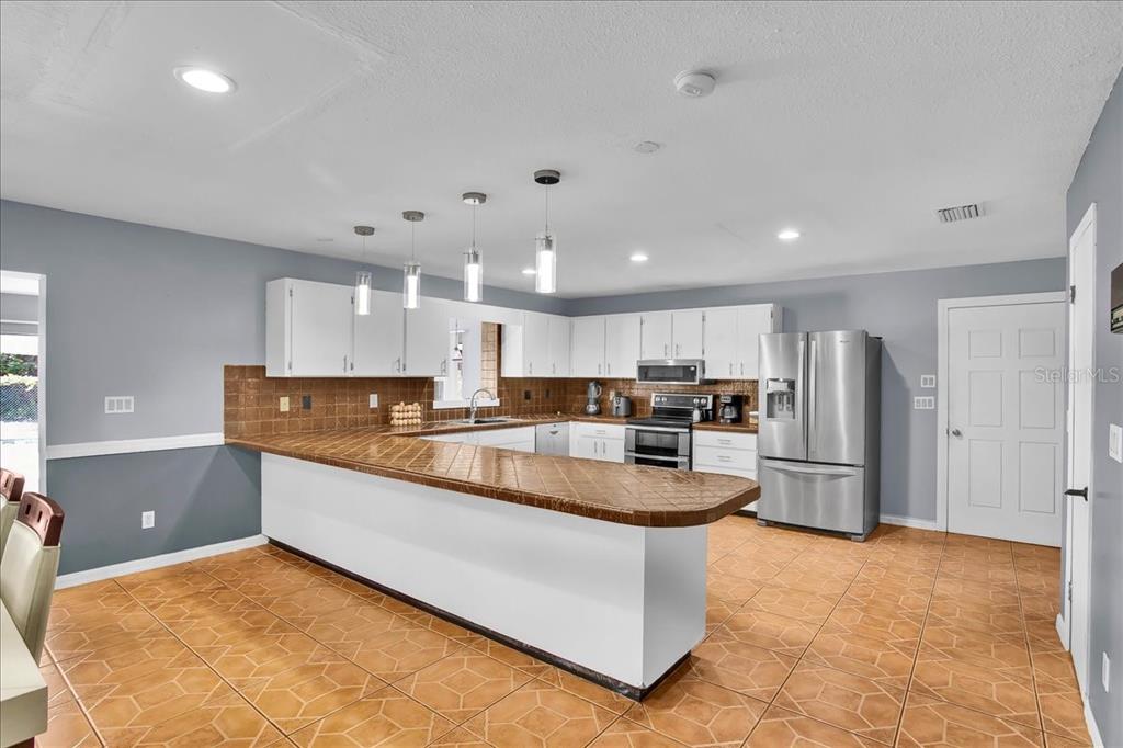 6124 Lynn Road Tampa, FL 33625 - Photo 43 of 84 Gallery Image 43