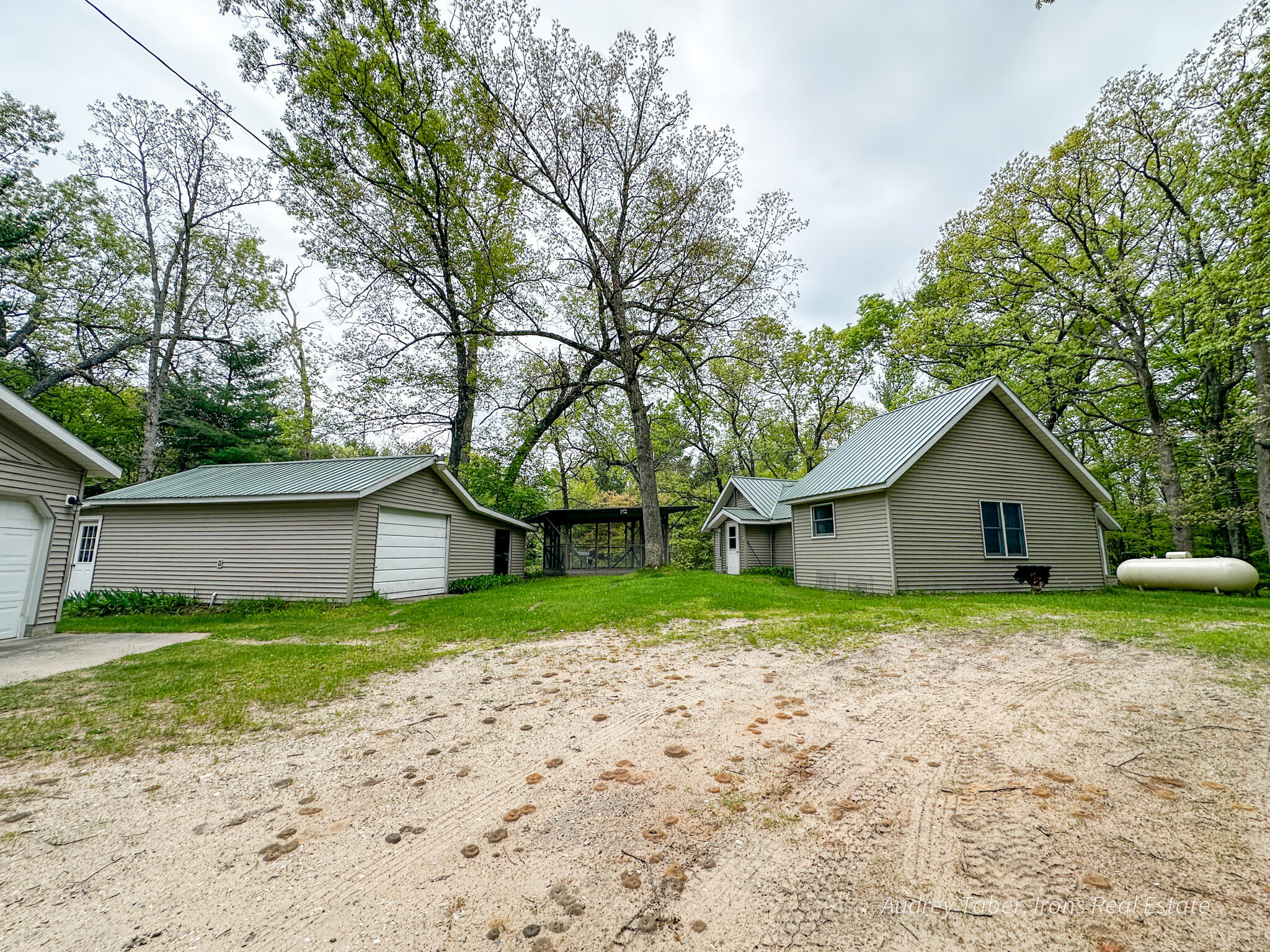 4307 North Mac Road Irons, MI 49644 - Photo 5 of 99 4307 N Mac Rd-100