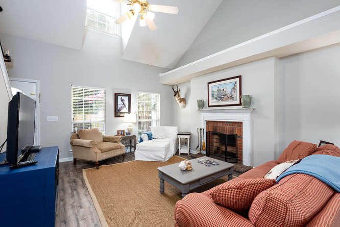 1579 Wakendaw Road Mount Pleasant, SC 29464 - Photo 4 of 22 1579 Wakendaw Road Mount-small-004-1-KL2