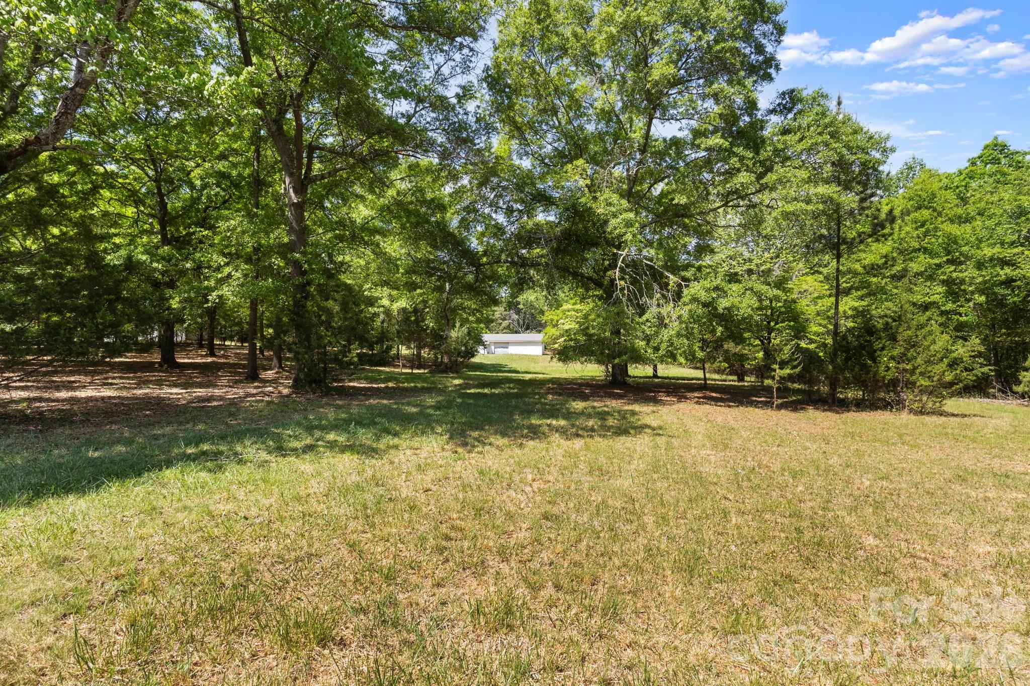 2200 Gaffney Road Shelby, NC 28152 - Photo 34 of 46 a view of outdoor space