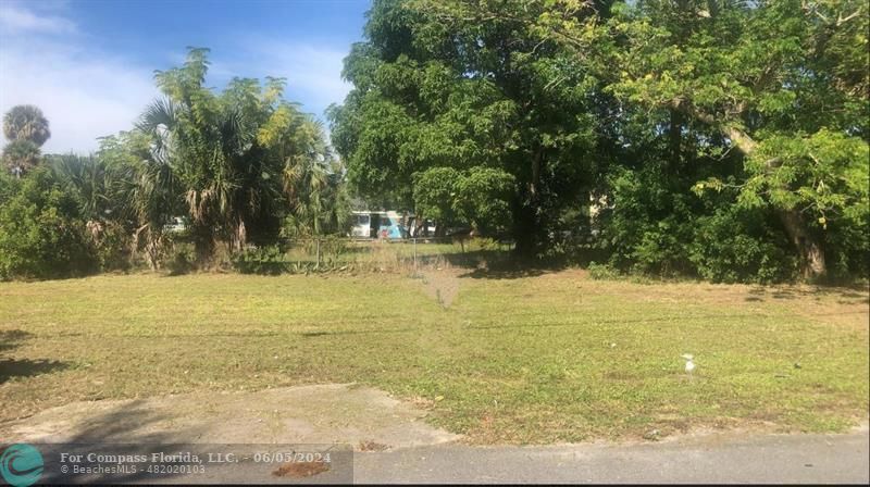 939 Southeast Bayou Ave  