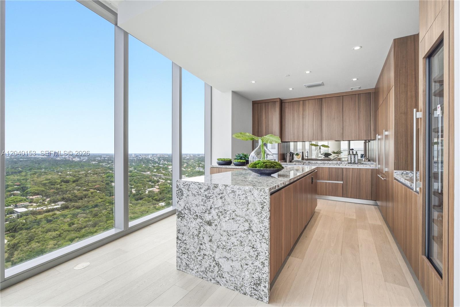 175 Southeast 25th Road, Unit 3401/3402 Miami, FL 33129 - Photo 34 of 89