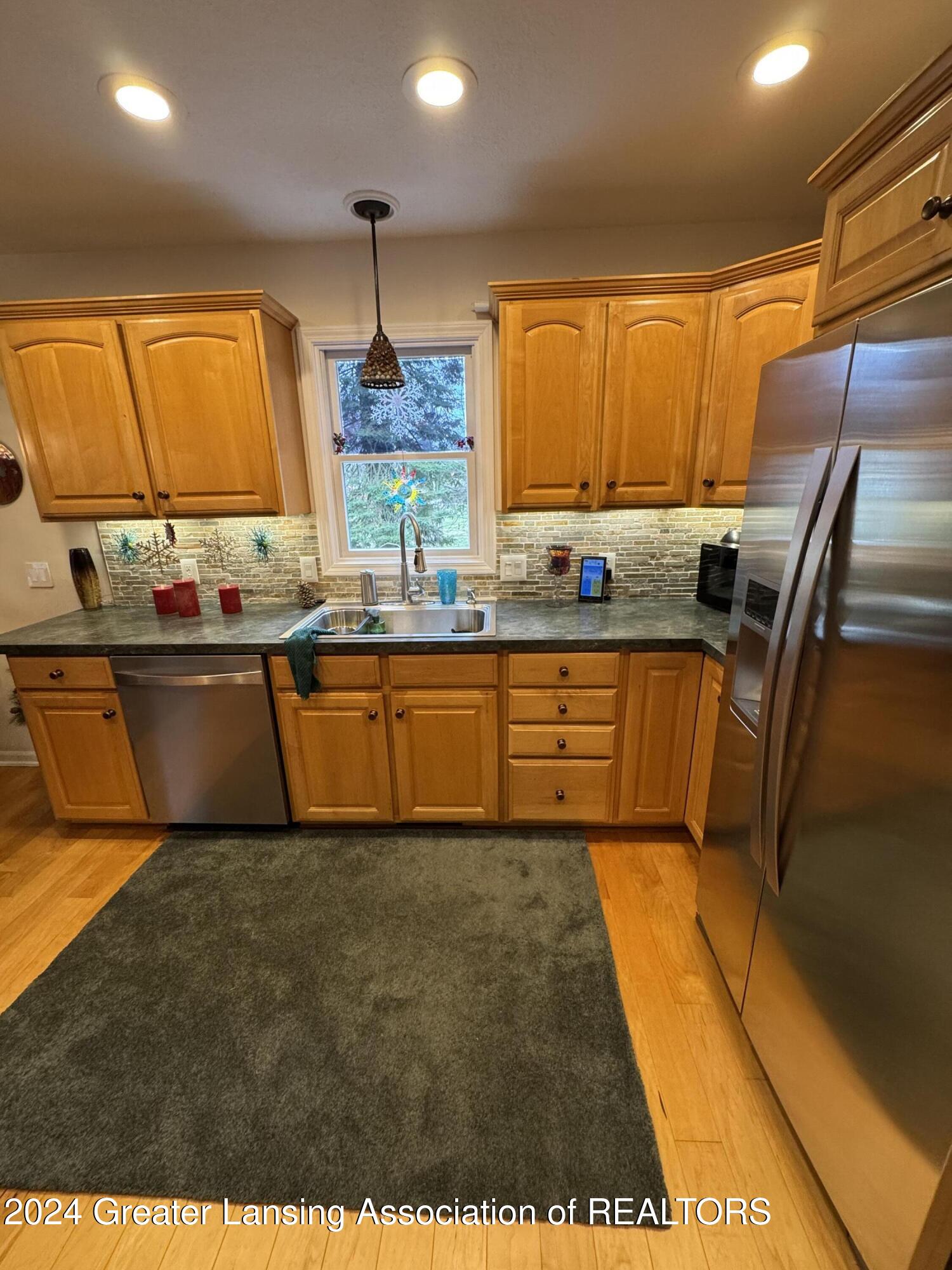 1782 North Eifert Road Holt, MI 48842 - Photo 4 of 22 IMG_0621