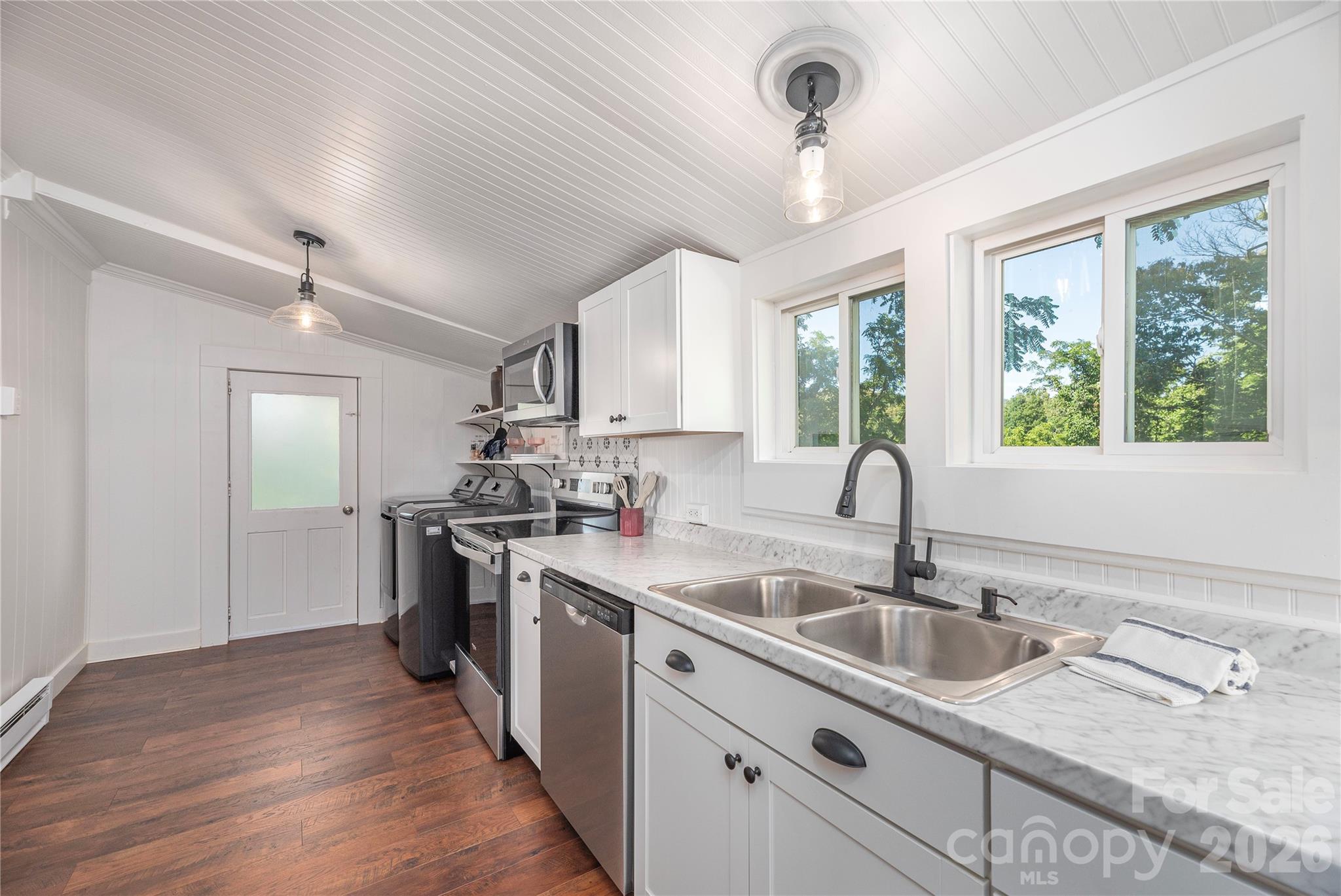 261 Star Ridge Road Canton, NC 28716 - Photo 8 of 23