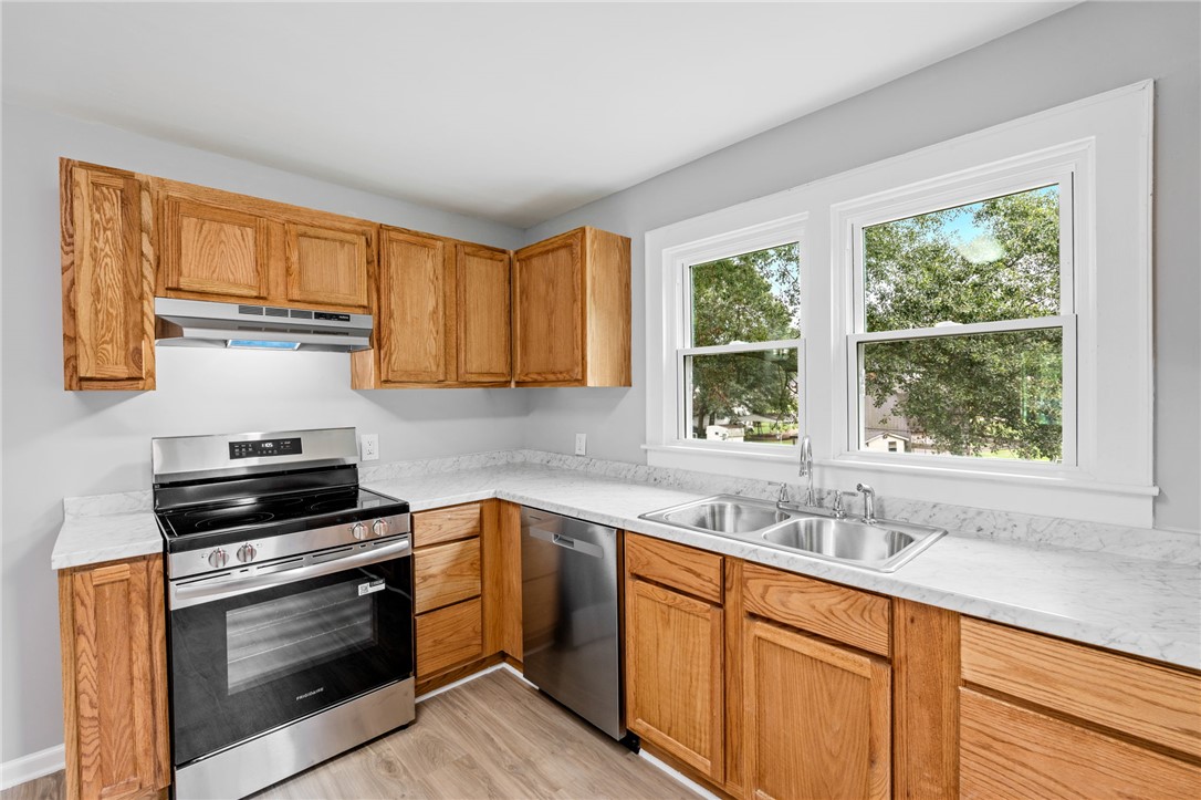 9 Lyman Street Pelzer, SC 29669 - Photo 5 of 28