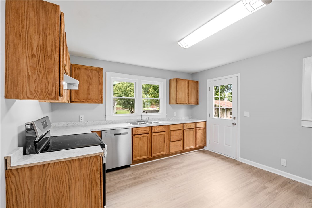 9 Lyman Street Pelzer, SC 29669 - Photo 6 of 28