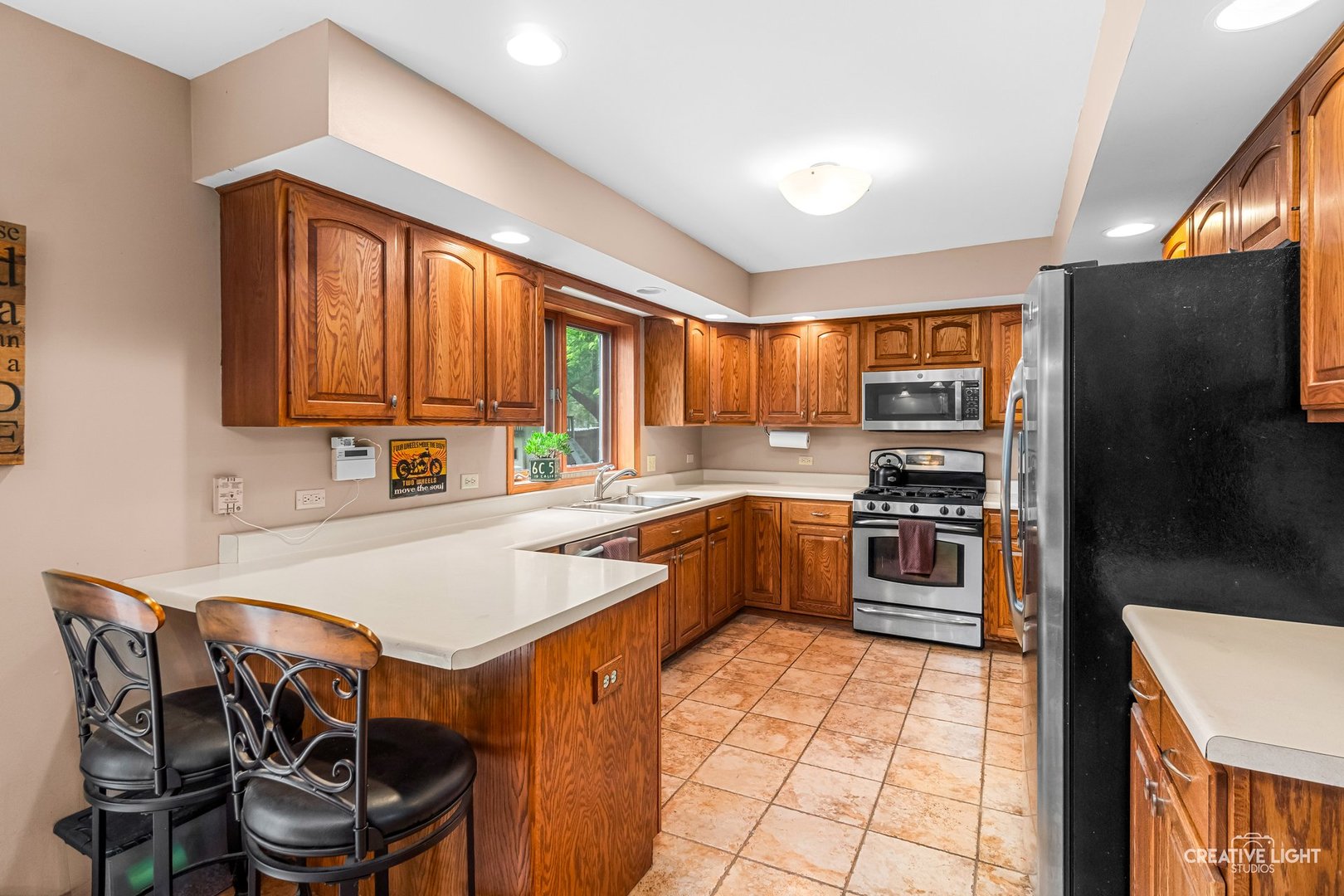 37W907 Bowes Road Elgin, IL 60124 - Photo 6 of 36