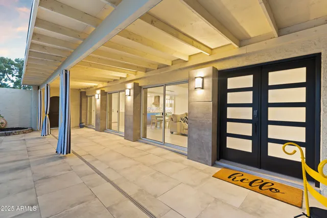 a view of an entryway