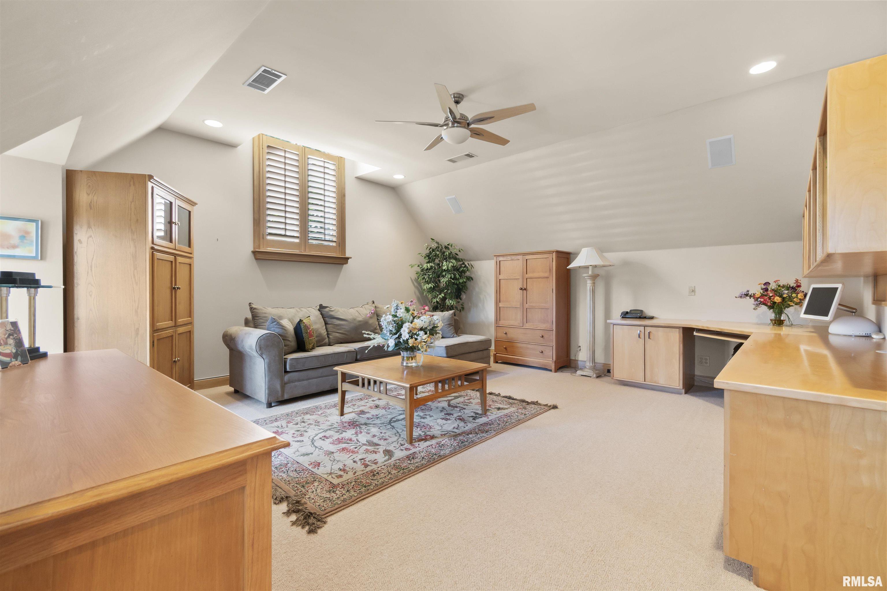 200 West Ravinwoods Road Peoria, IL 61615 - Photo 44 of 70