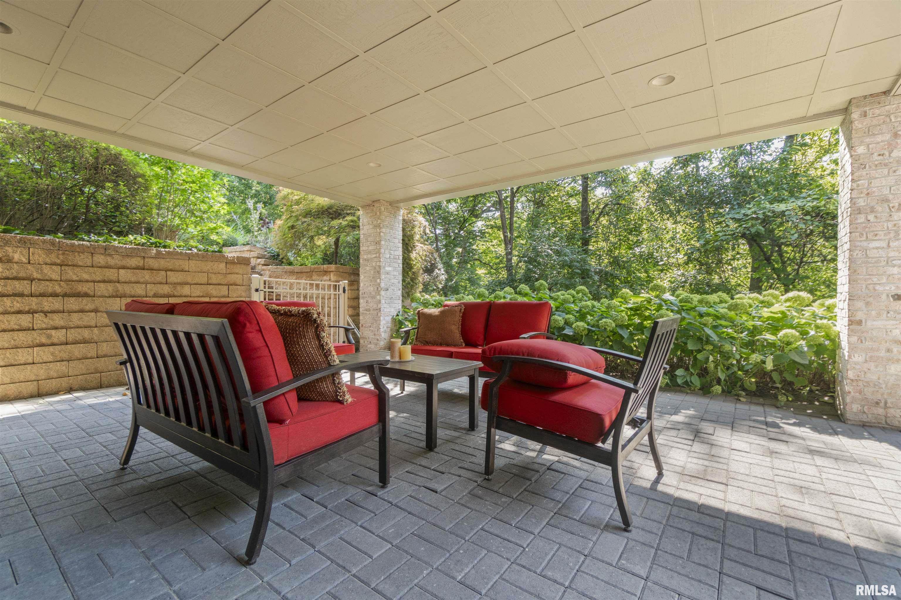 200 West Ravinwoods Road Peoria, IL 61615 - Photo 60 of 70