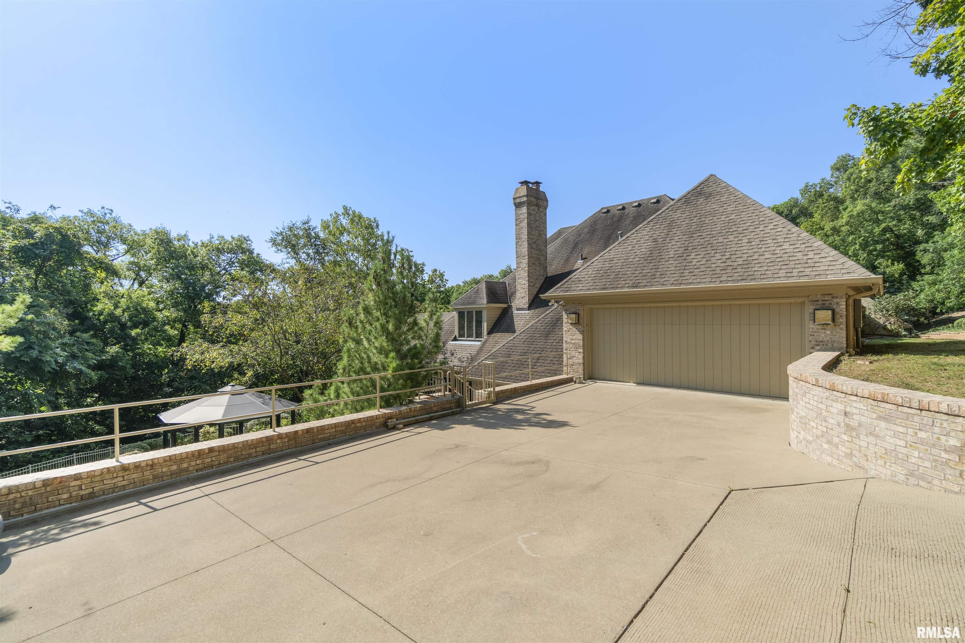 200 West Ravinwoods Road Peoria, IL 61615 - Photo 68 of 70