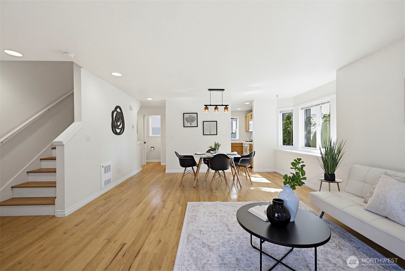 1141 North 93rd Street, Unit B Seattle, WA 98103 - Photo 6 of 30