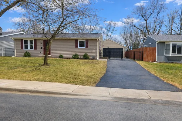 $2,500 | 222 Harrison Street, Carpentersville, IL 60110