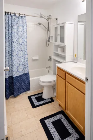 $2,500 | 222 Harrison Street, Carpentersville, IL 60110