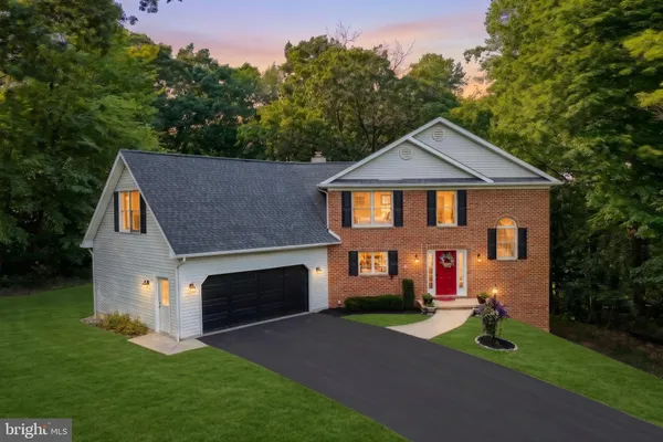 $499,900 | 2251 Tall Oaks Lane, York, PA 17406
