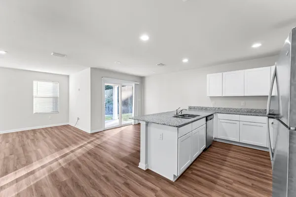 $2,200 | 698 Whispering Creek Avenue, Freeport, FL 32439