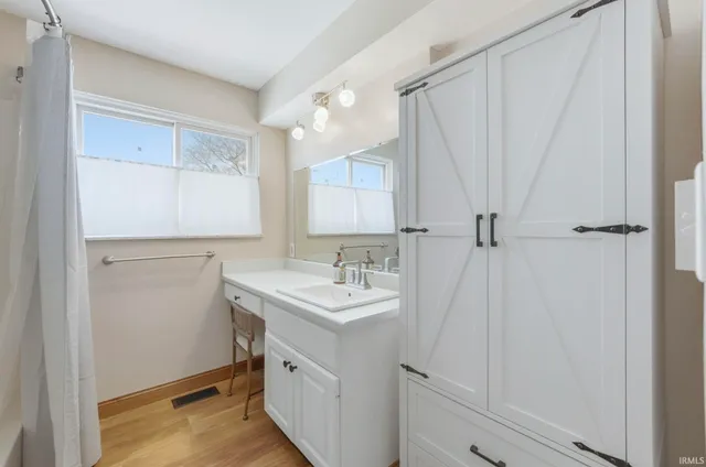 $299,900 | 5310 Highway 101, Woodburn, IN 46797