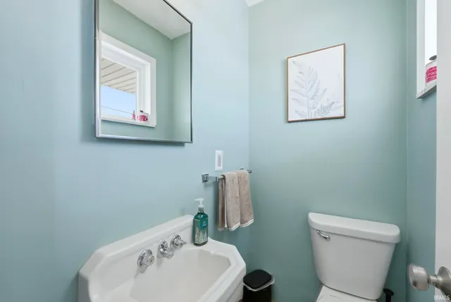 $299,900 | 5310 Highway 101, Woodburn, IN 46797