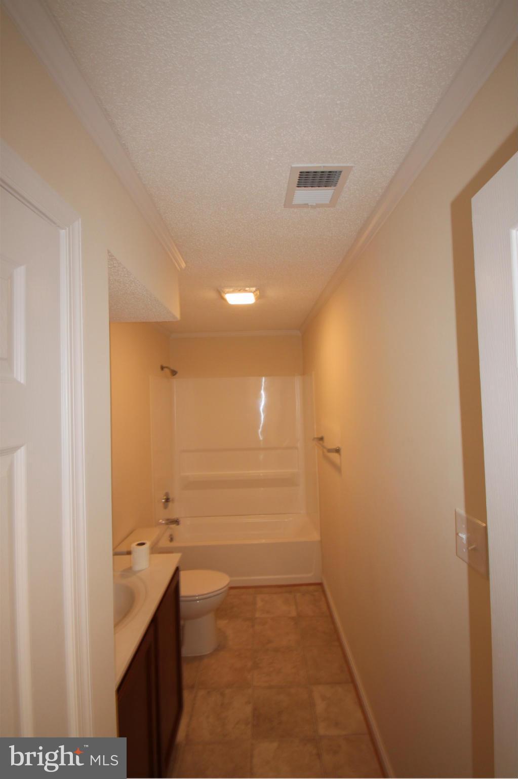 17007 Waterloo Road Amissville, VA 20106 - Photo 10 of 22 Interior (General)