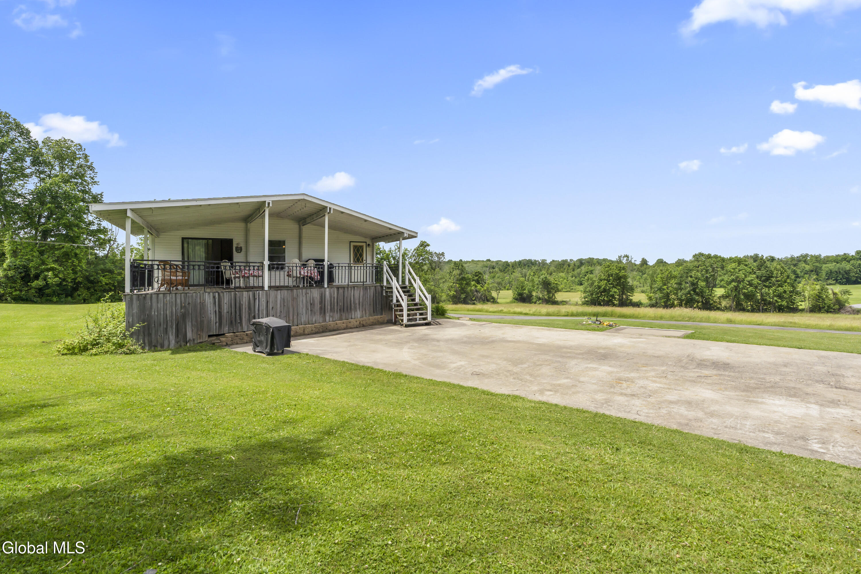 204 Devenpeck Road Root, NY 13317 - Photo 7 of 77 5